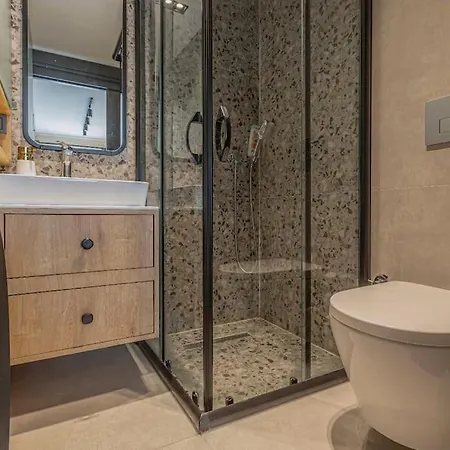 Nehir Kenarinda Denize Yakin Harika Apart Apartament